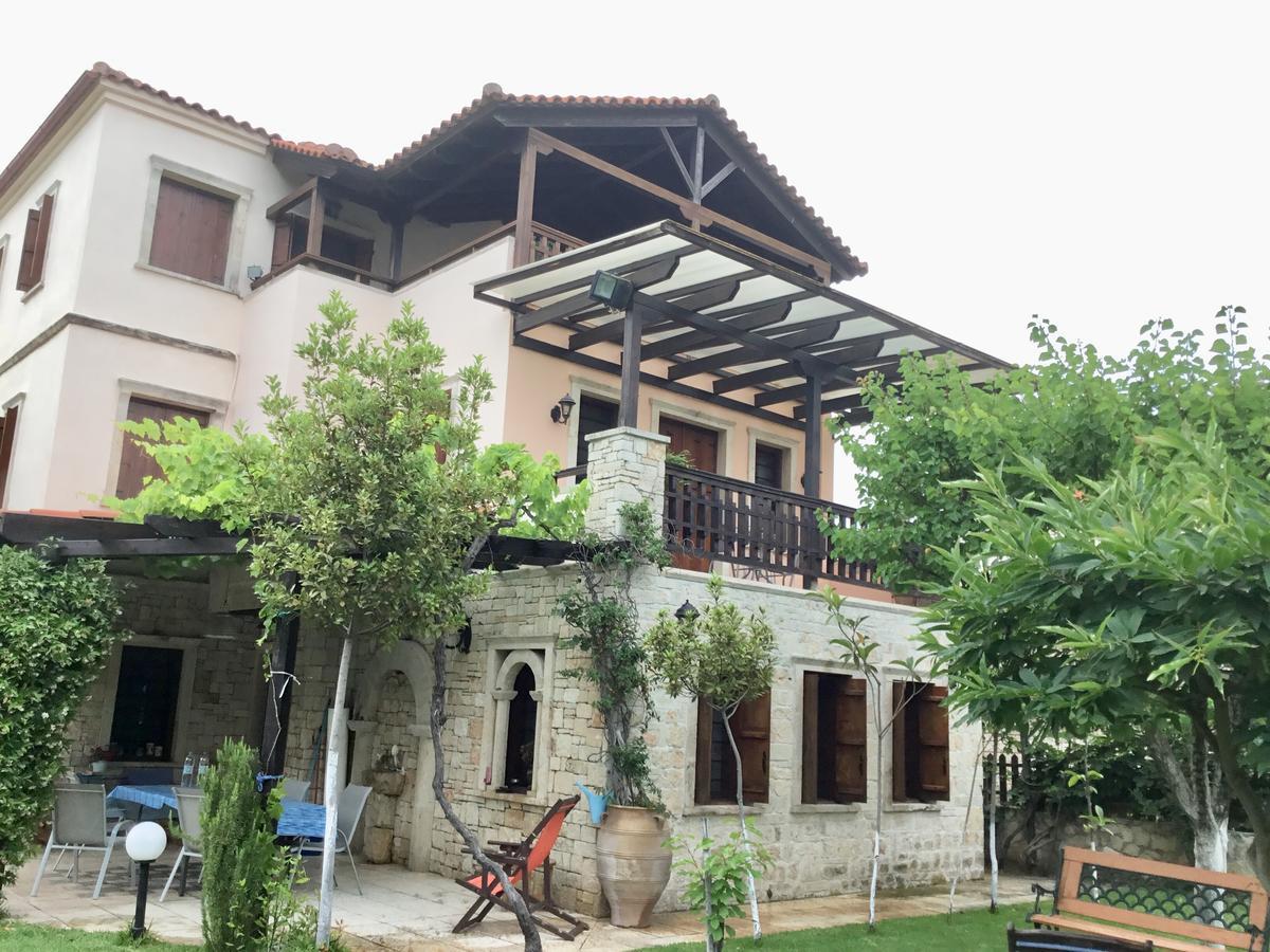 Villa Maira Afytos Bagian luar foto