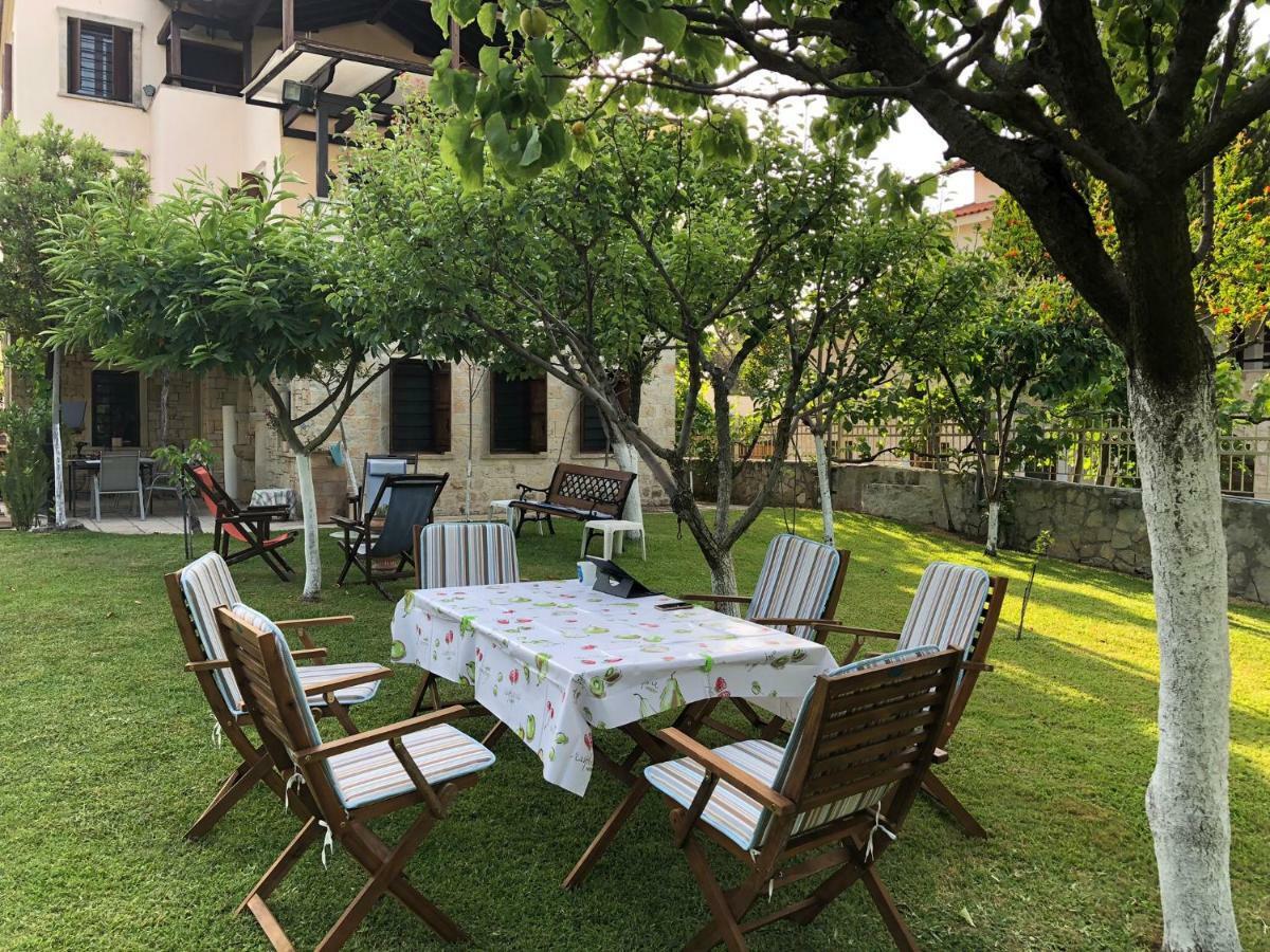Villa Maira Afytos Bagian luar foto