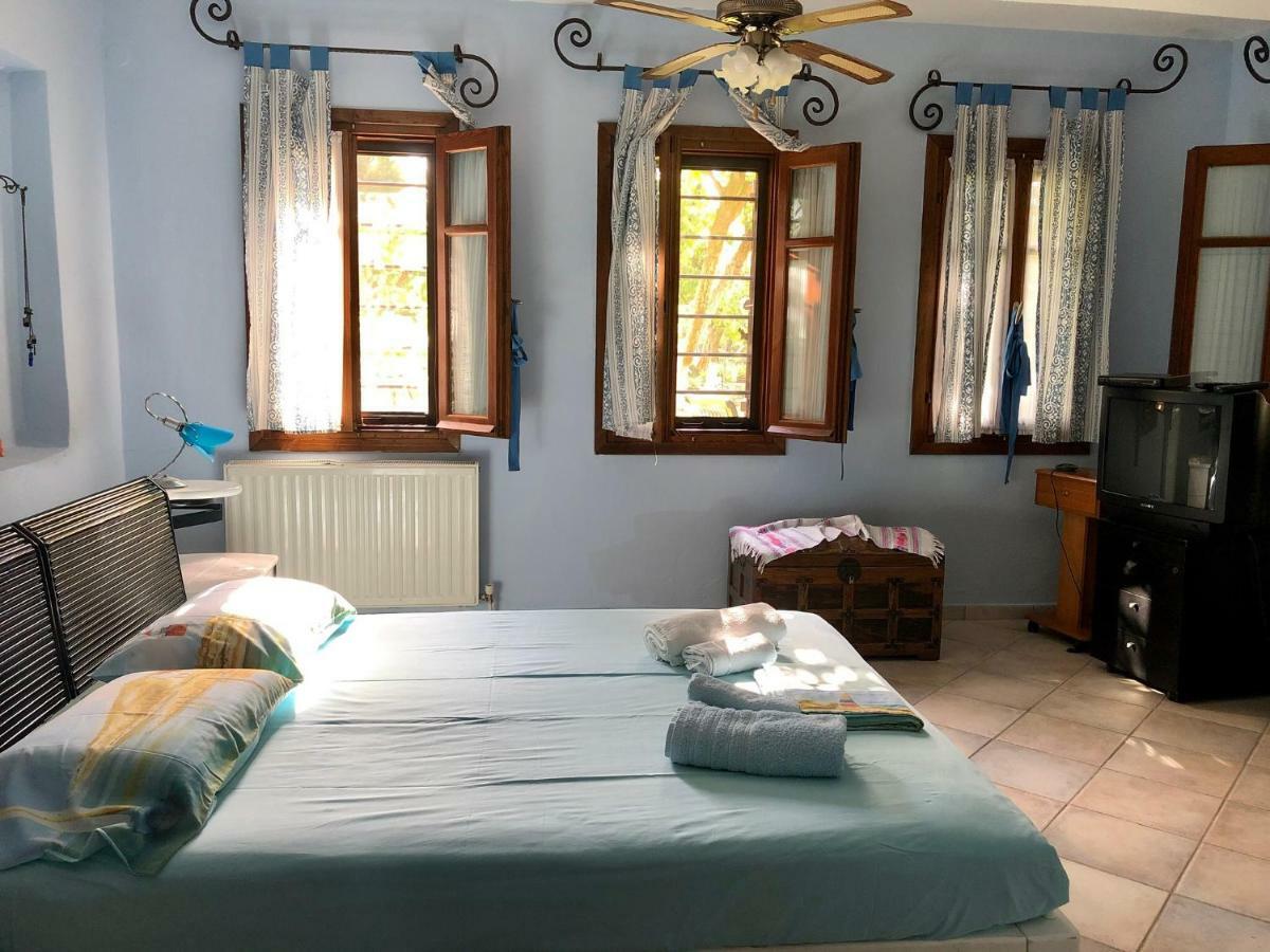 Villa Maira Afytos Bagian luar foto